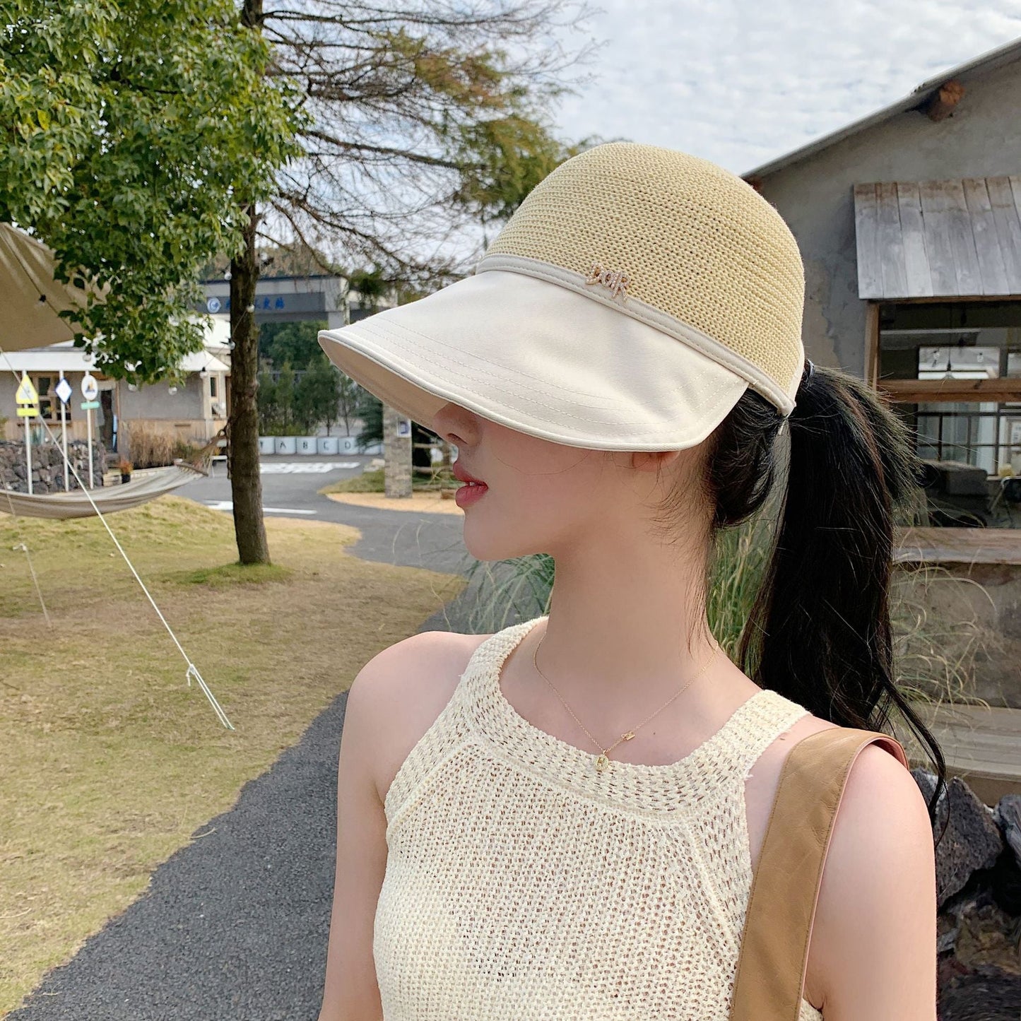 2023 new hat women's spring and summer sun visor hat fashion show face small splicing sun hat travel sandal